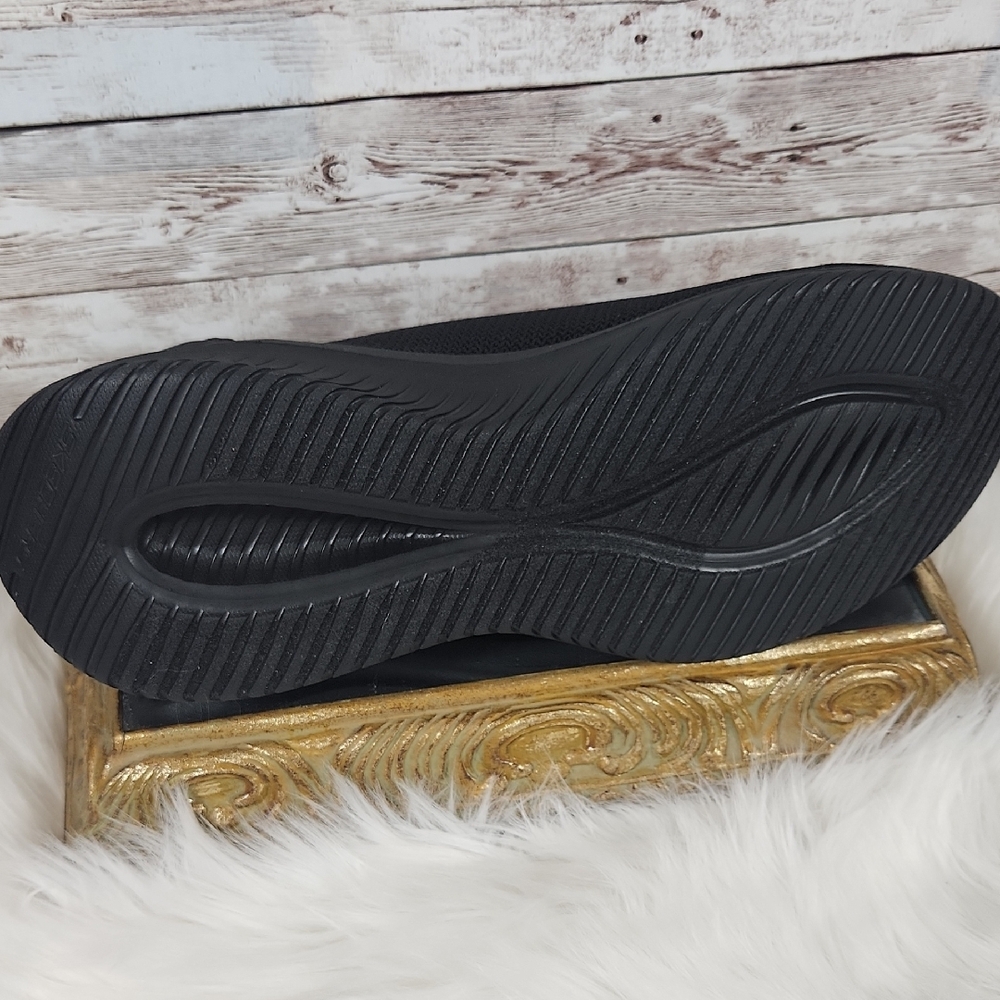 Skechers Men's Black Slip-On Shoes - Picture 8 of 8